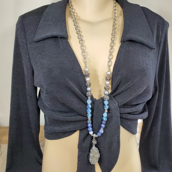 PreLoved Long Necklace - Beautiful - Adjustable - Picture 6 of 10